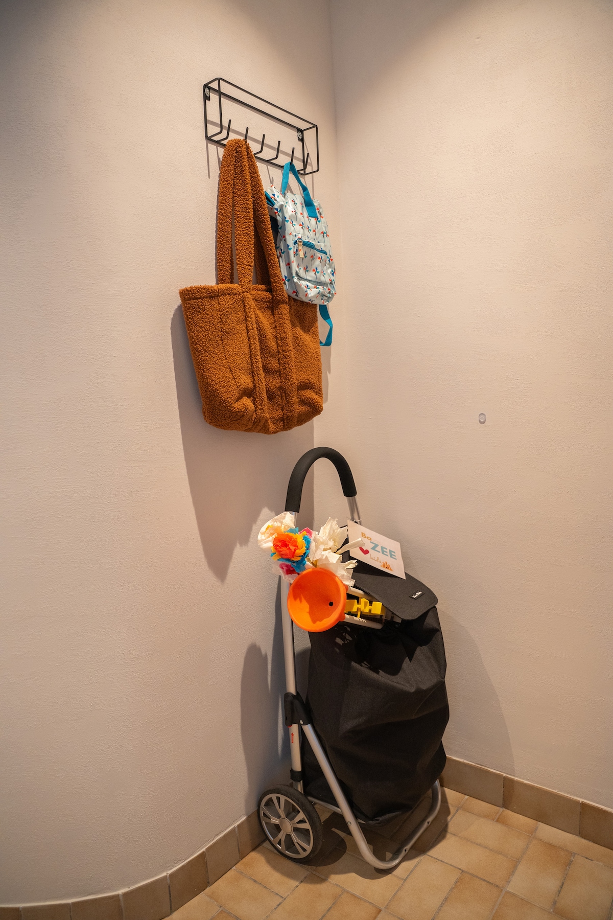 Badkamerdetail met handdoekverwarming